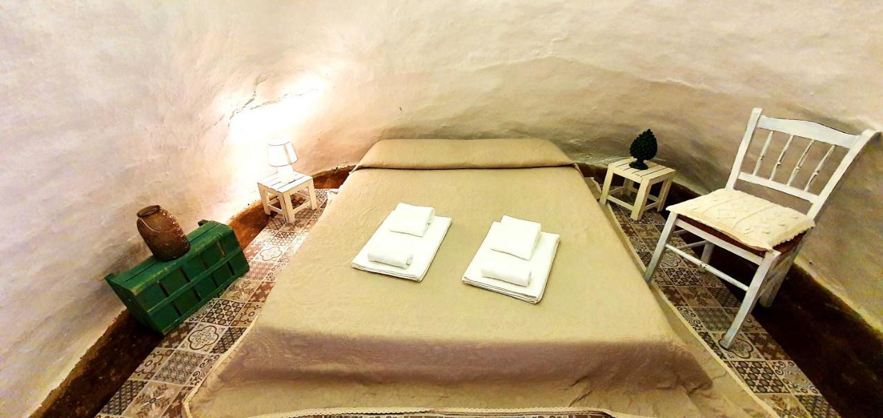 לינה וארוחת בוקר אלברובלו Trulli Antica Fonte מראה חיצוני תמונה